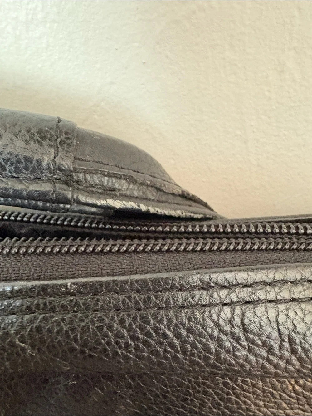 McKlein USA Black Pebble Leather Laptop Bag #10T-0589054 Numerous Compartments
